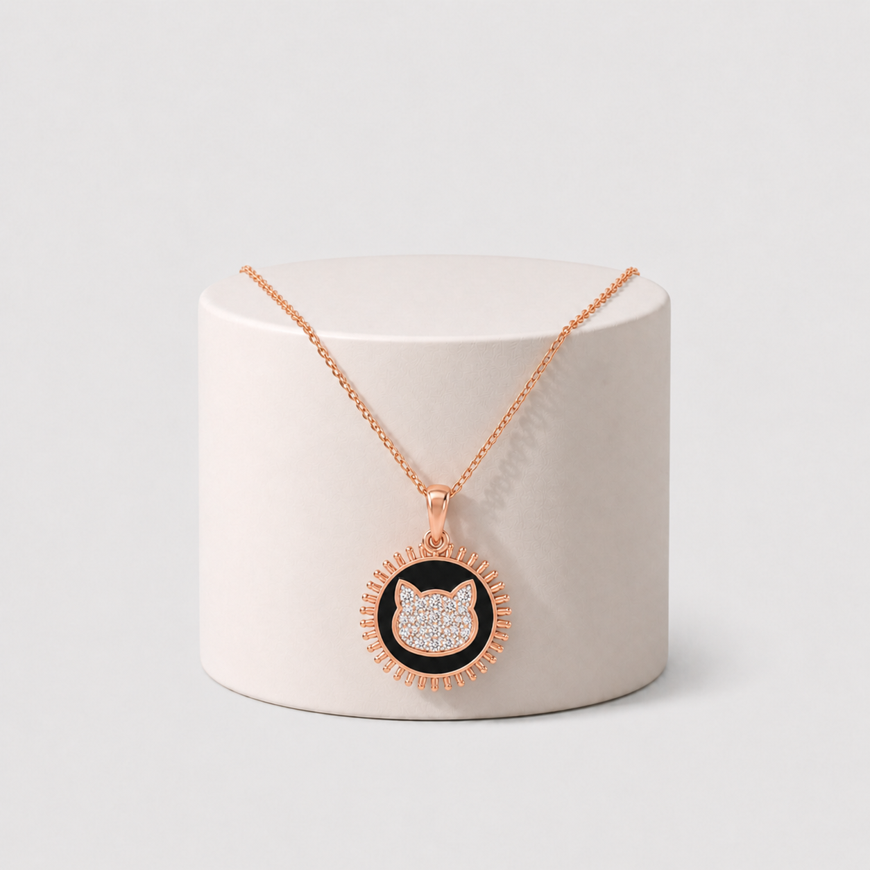 Noor Cat Radiance Pendant